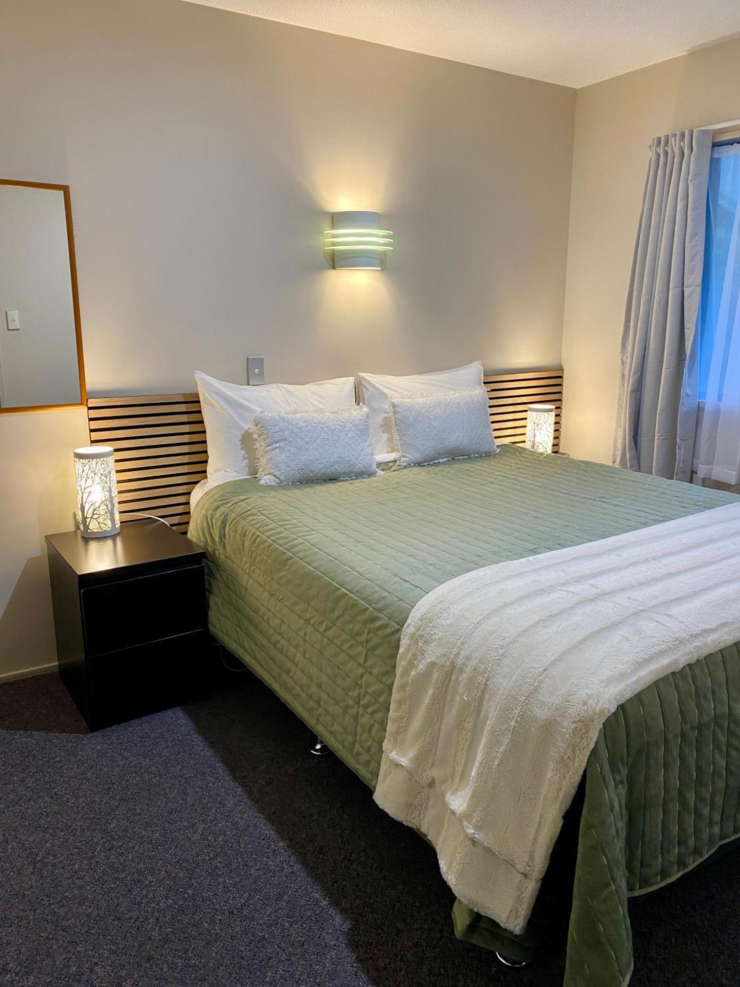Heritage Park Lodge Haast Eksteriør billede
